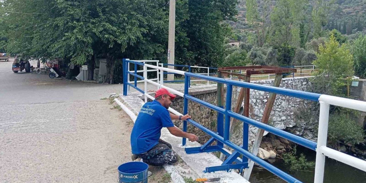 Bozdoğan Belediyesi’nden Kazandere’de korkuluk ve tel örgü çalışması