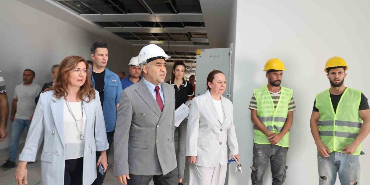 ADÜ Rektörü Kent, devam eden çalışmaları inceledi