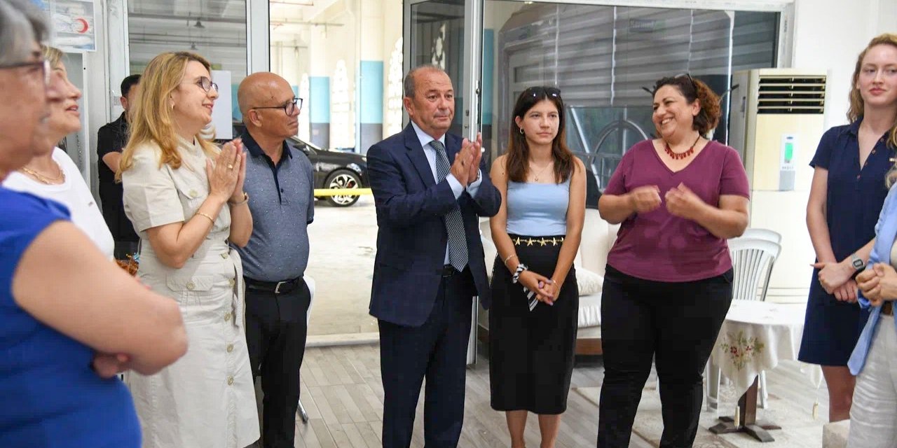 Yunusemre Belediyesinde Alzheimer hastalarına destek olanlara teşekkür