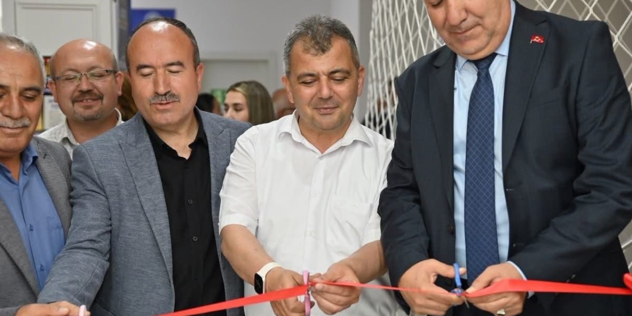 Emirdağ Mithatpaşa Ortaokulu’ndan ‘Sanat Şöleni’
