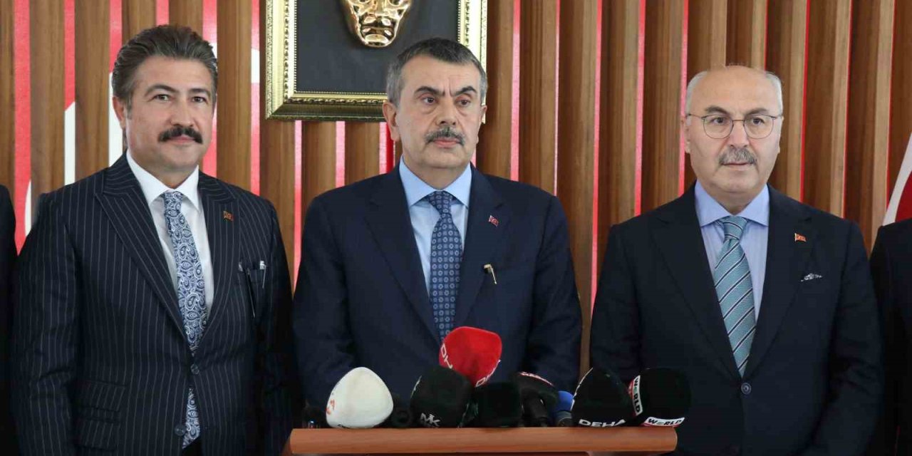 Milli Eğitim Bakanı Tekin: "YKS’ye giren bütün gençlerimize başarılar diliyorum"