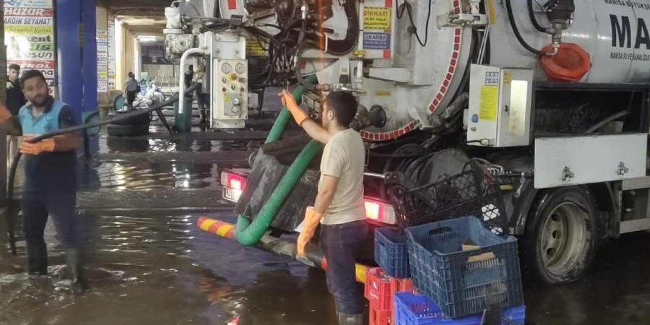 Manisa Büyükşehir Belediyesi’nden Salihli’deki sel mağdurlarına destek