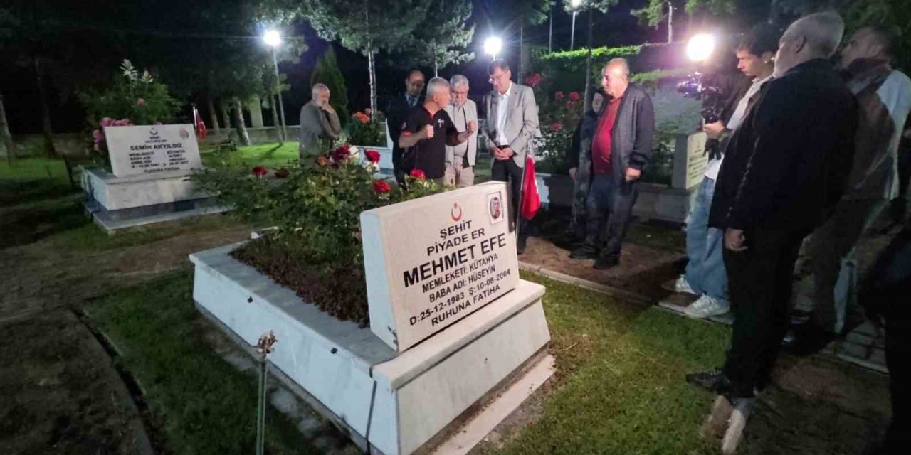 Babalar Günü’nde Kütahya Tayyare Şehitliği’nde duygu dolu buluşma