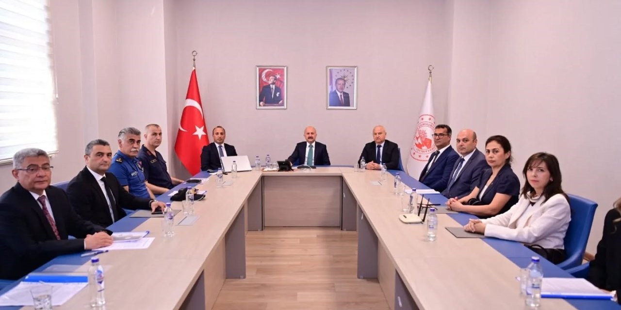 Aydın Valisi Varol, Çine’deki toplantıda projeleri değerlendirdi