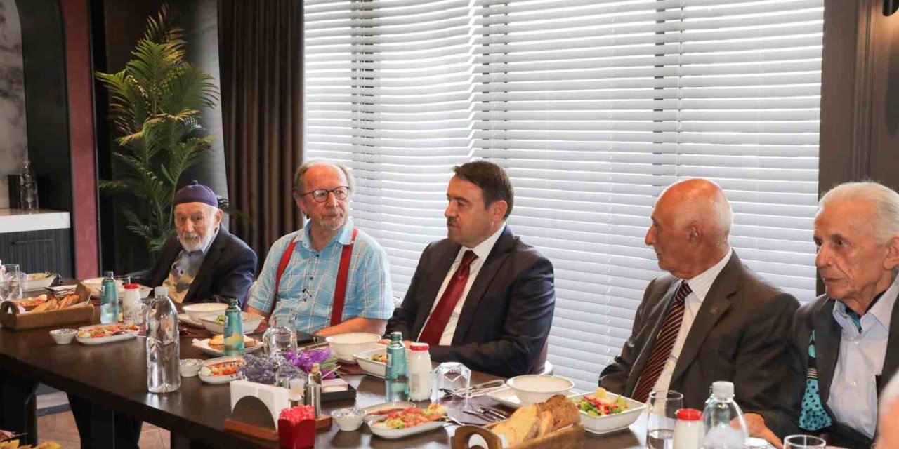 Kütahya çinisinin geleceği masaya yatırıldı