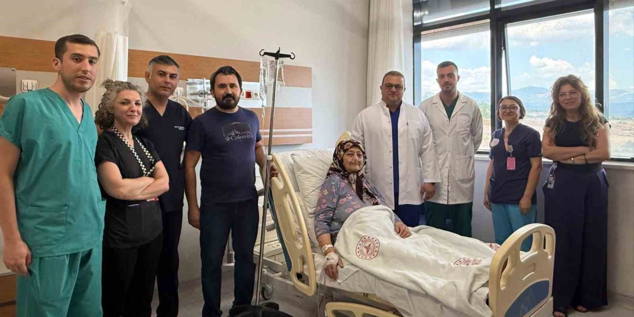 Yüksek riskli hastaya bölgesel anastezi ile operasyon