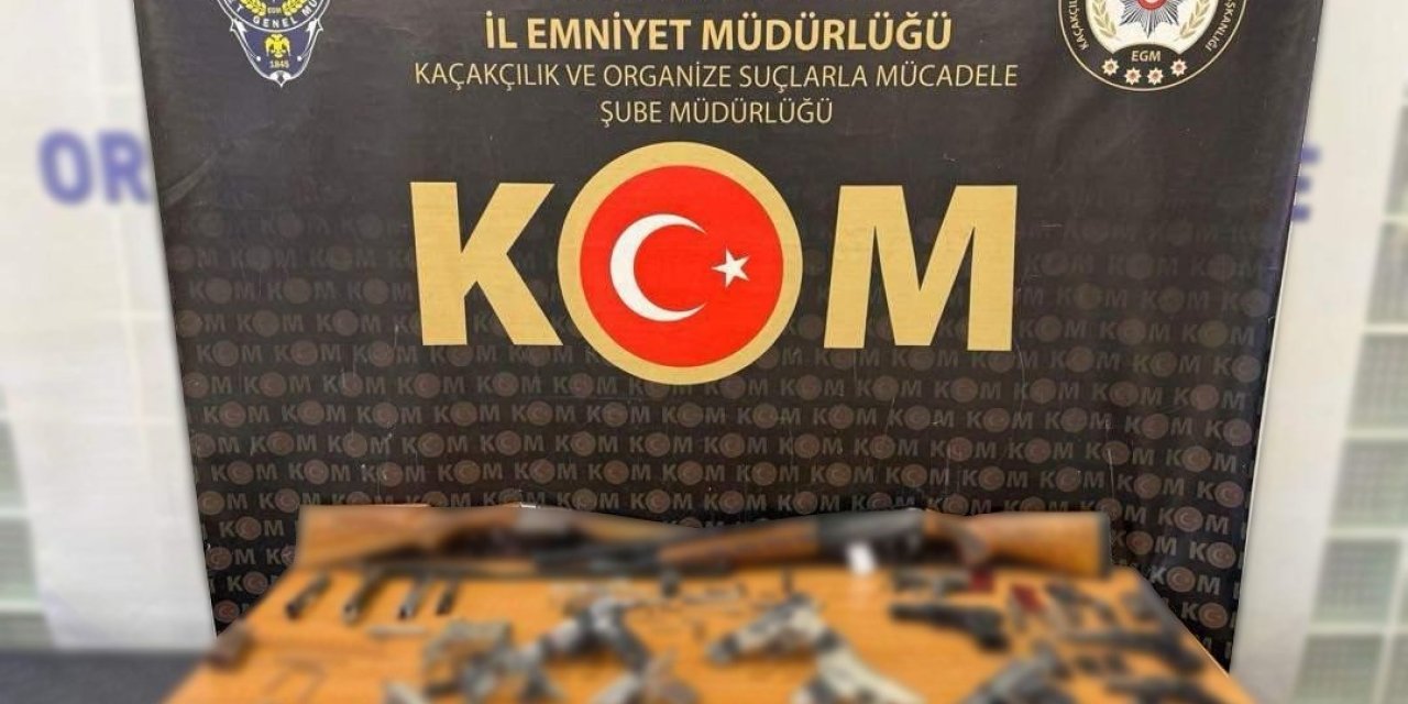 Manisa’da silah tacirlerine ağır darbe
