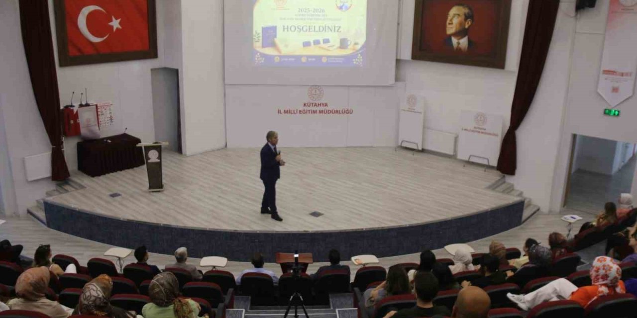 Kütahya’da sene sonu rehber öğretmenler toplantısı düzenlendi