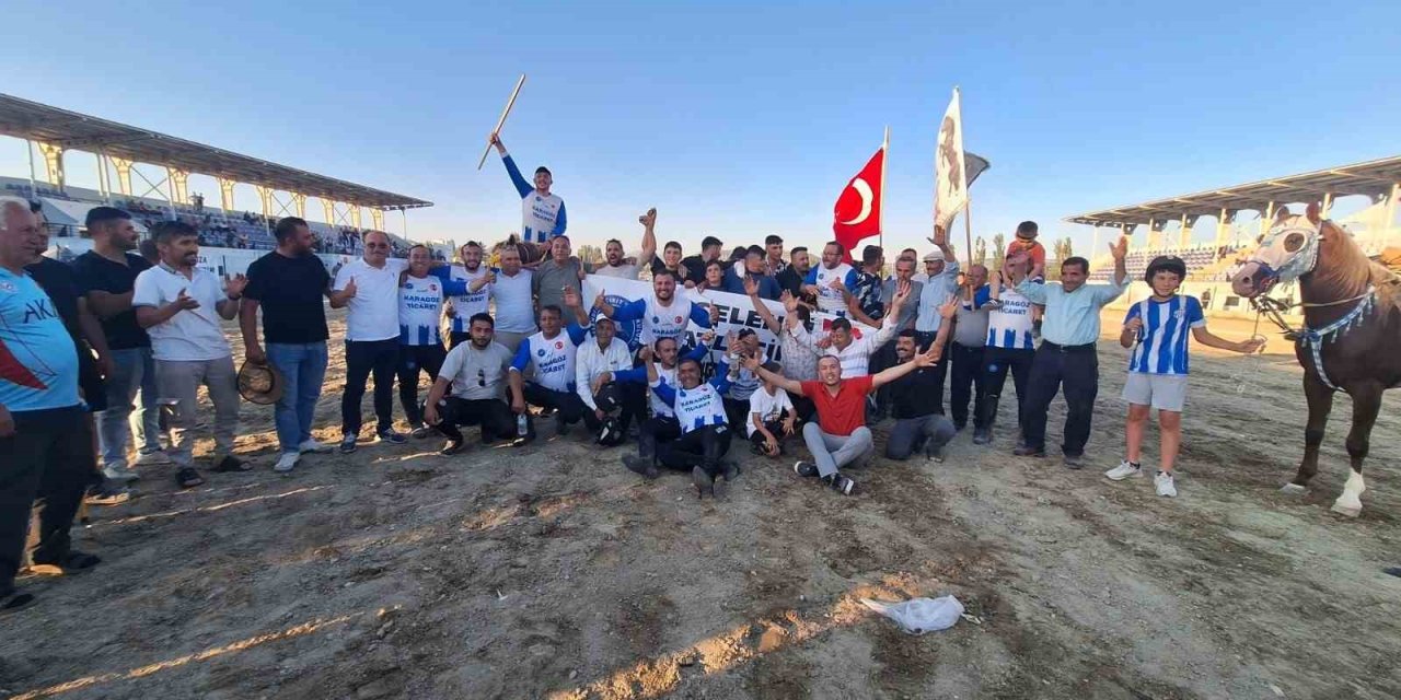 Selendi’nin atlı cirit zaferi