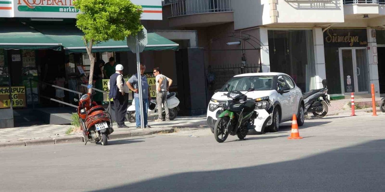 Tavşanlı’da otomobil ile motosiklet çarpıştı: 1 yaralı