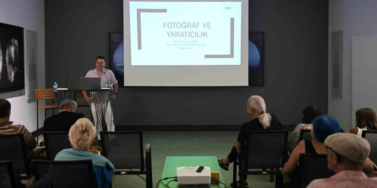 Ada Modern’de fotoğraf sanatı farklı yönleriyle mercek altına alındı