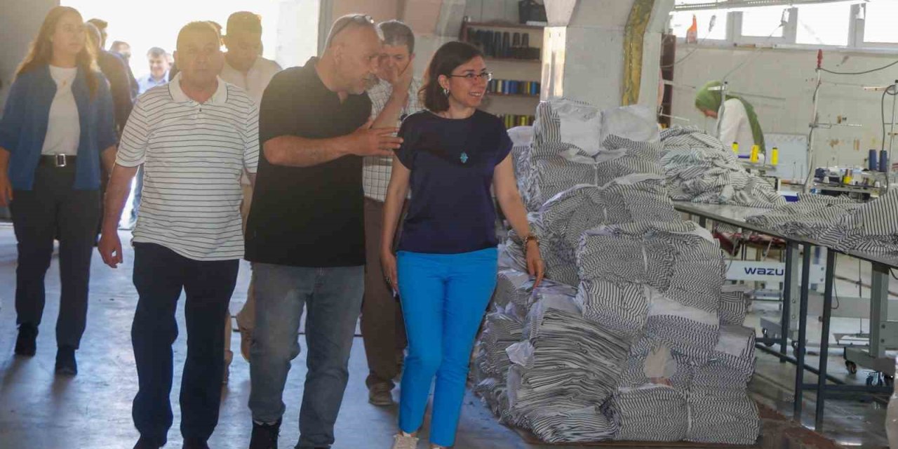 Başkan Vekili Özkan Dokumacılar Sitesi esnafını ziyaret etti