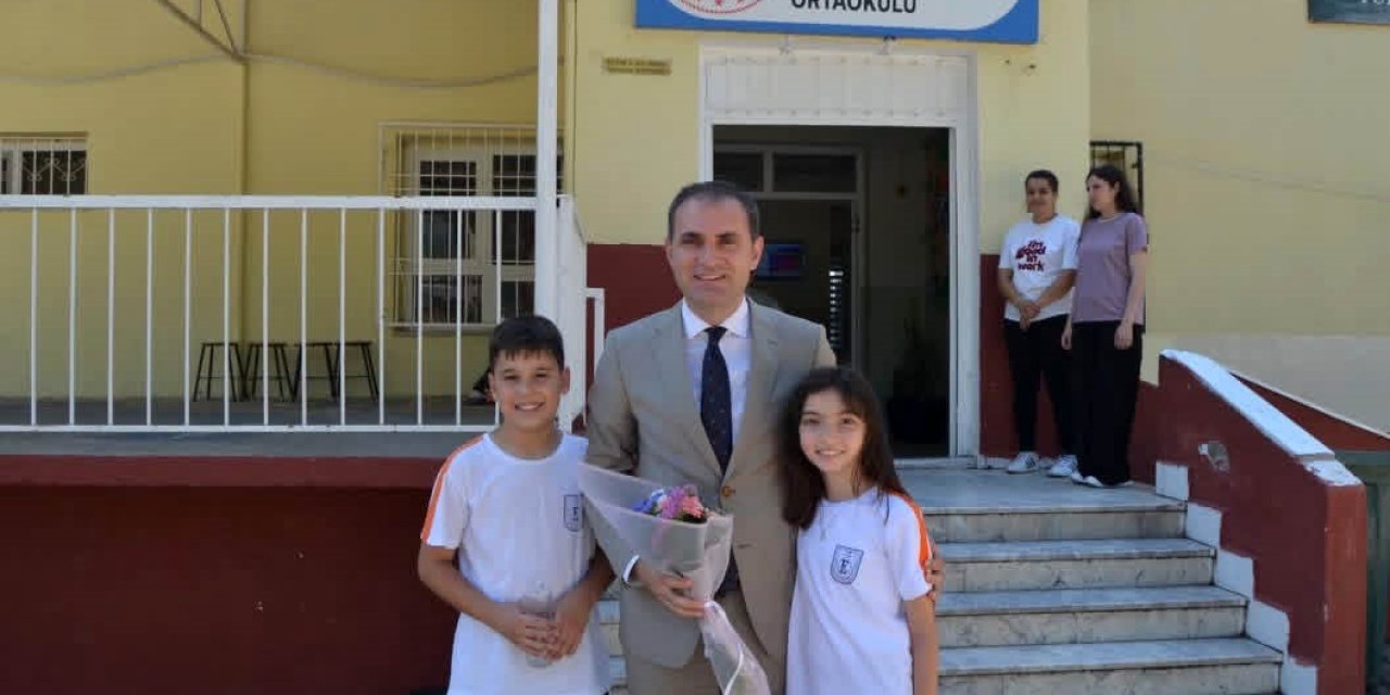 Bayındır’da 5 bin 931 öğrenci karne sevinci yaşadı