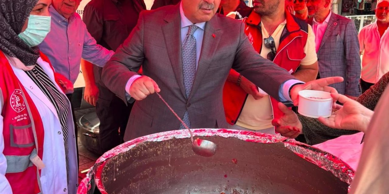 Denizli’de Muharrem ayının bereketi aşure ikramıyla paylaşıldı