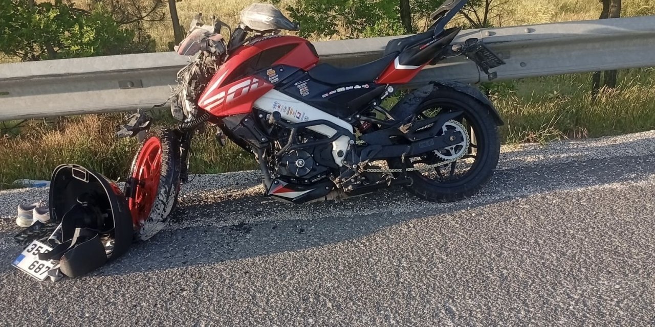 Uşak’ta motosiklet kamyona arkadan çarptı: 1 ölü