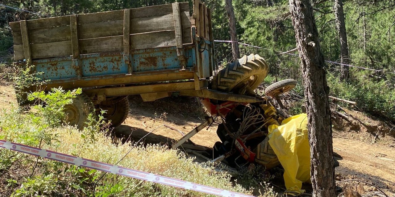 Gediz’de traktör takla attı: 1 ölü, 1 yaralı
