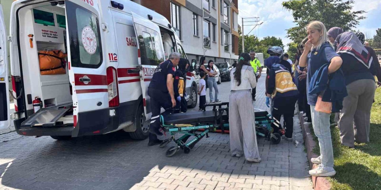 Tavşanlı’da motosiklet devrildi: 2 yaralı