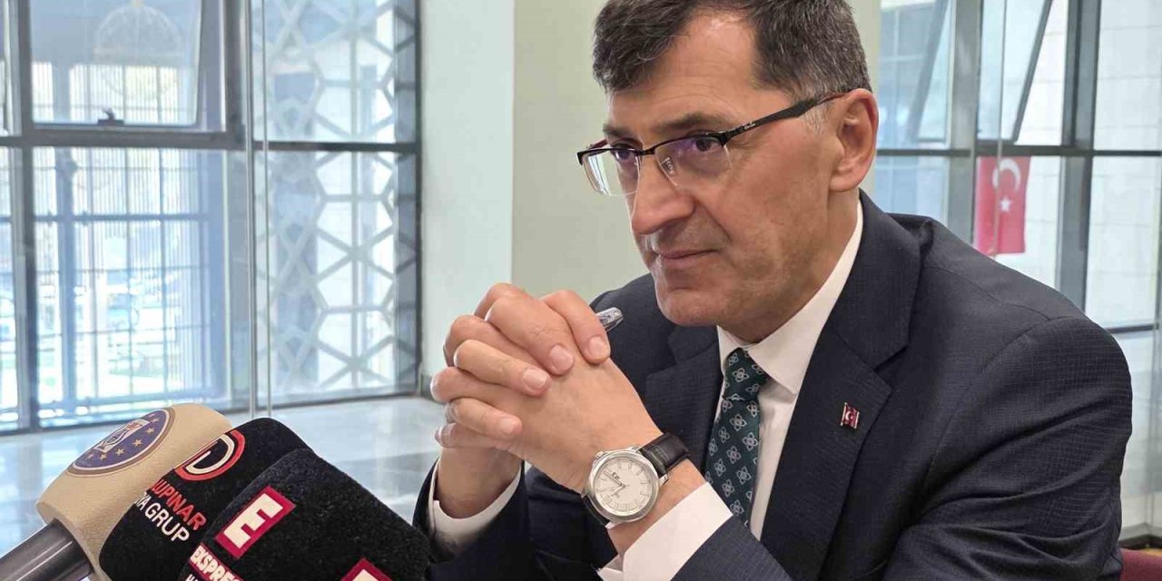 Kütahya Belediye Başkanı Kahveci’den Meydan Kavşağı’ndaki ağaçların kaldırılmasına ilişkin açıklama