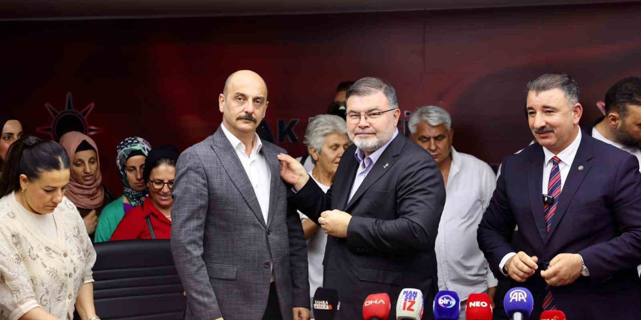 AK Parti İzmir’e 370 yeni katılım