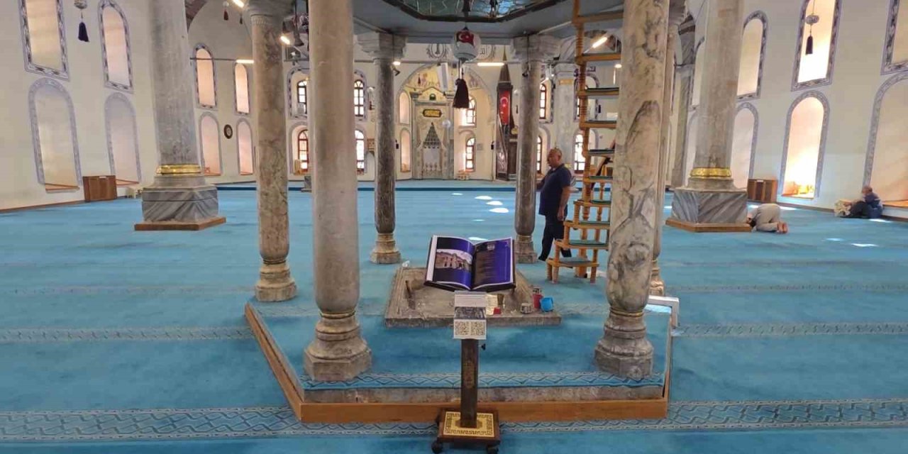 Kütahya Ulu Camii’nde karekod destekli dijital rehber dönemi başladı