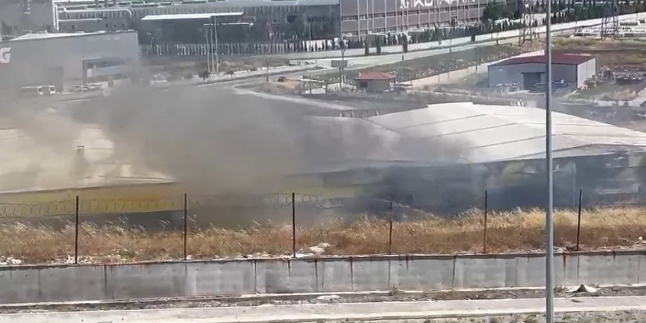 Kütahya 30 Ağustos OSB’de çömlek fabrikasında yangın paniği