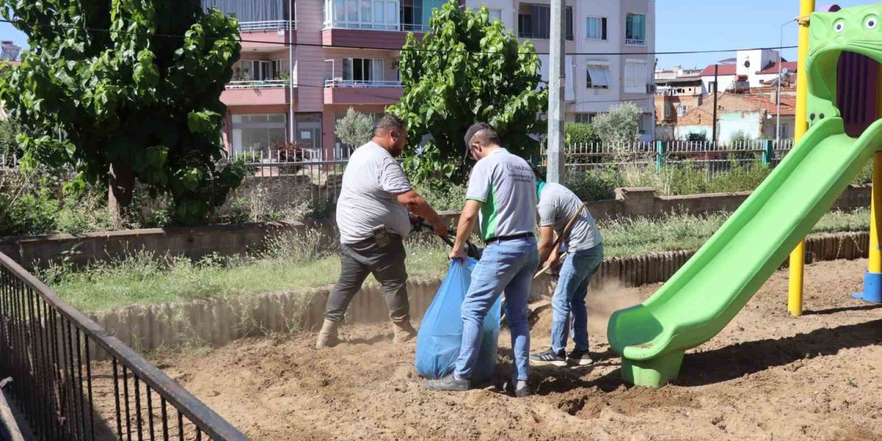 Nazilli’de çocuk oyun ve spor alanları bakıma alındı