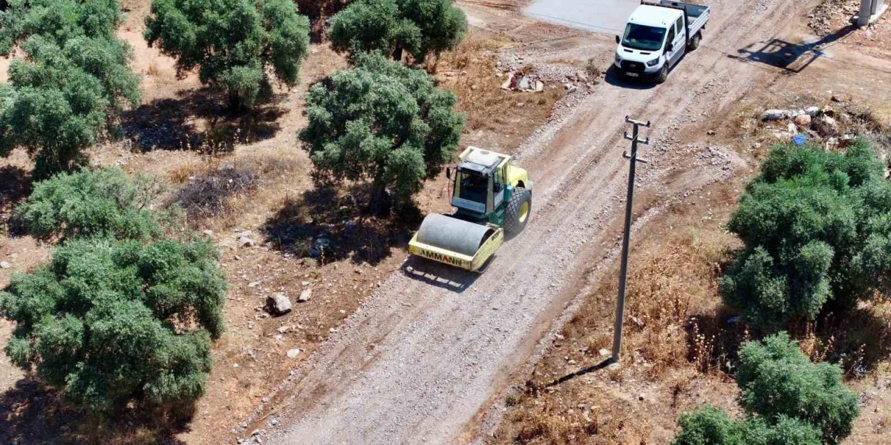 Didim’de yol çalışmaları sürüyor