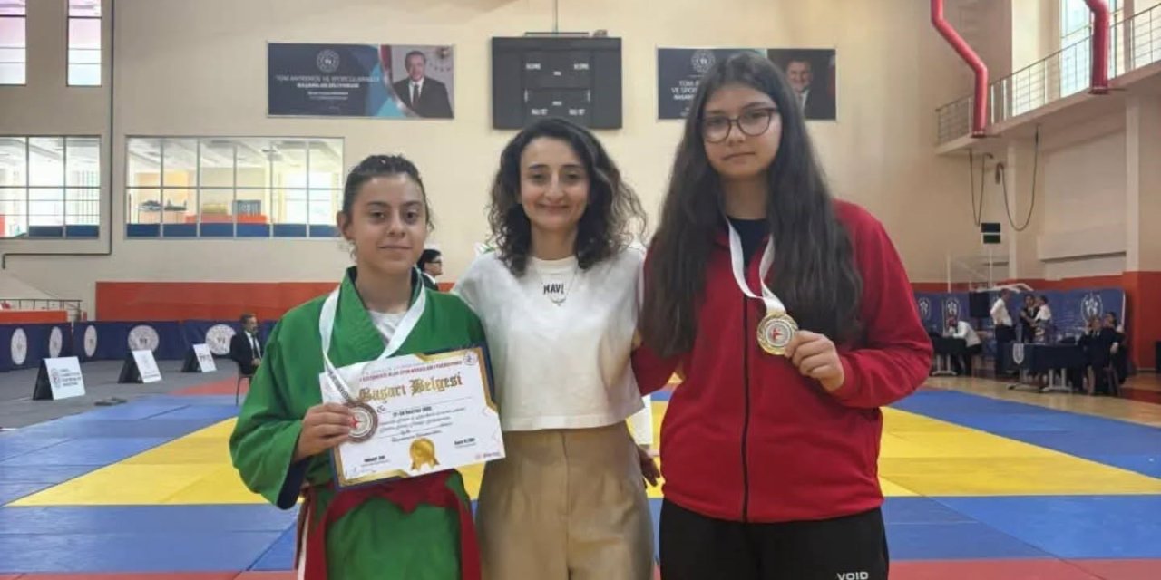 Kütahya Belediyespor, Kuraş Türkiye Şampiyonası’ndan 2 madalyayla döndü