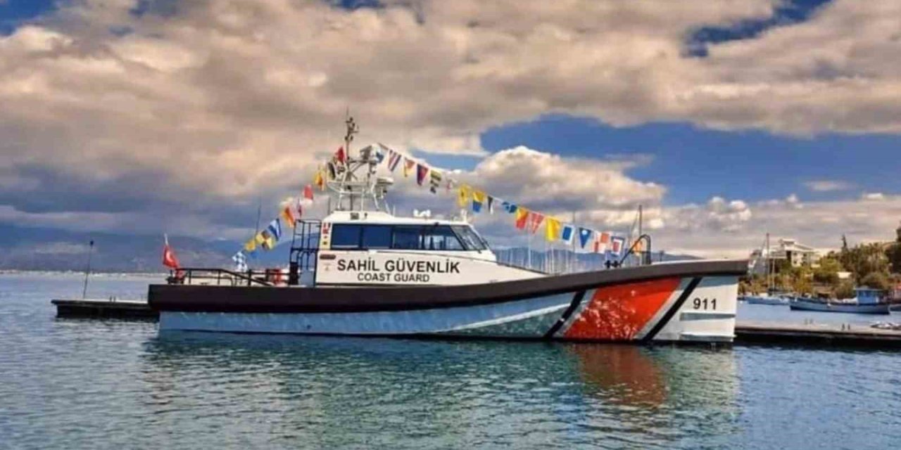 Sahil Güvenlik botları Denizcilik ve Kabotaj Bayramı’nda ziyarete açıldı