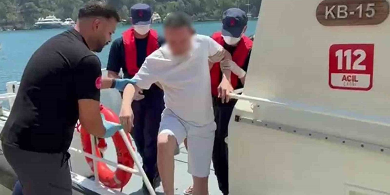 Özel teknelerde rahatsızlanan iki vatandaşa tıbbi tahliye