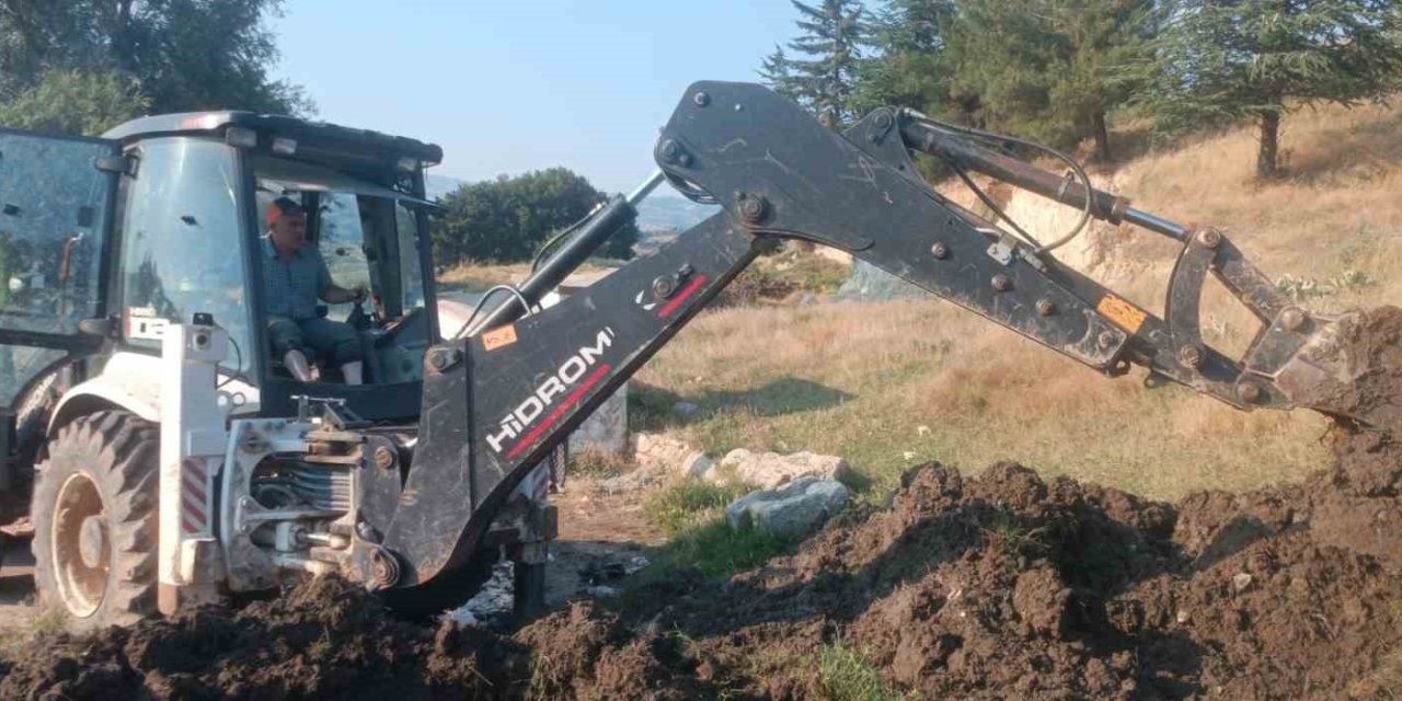 Muhtarın cabasıyla tarihi çeşme tekrar akmaya başladı