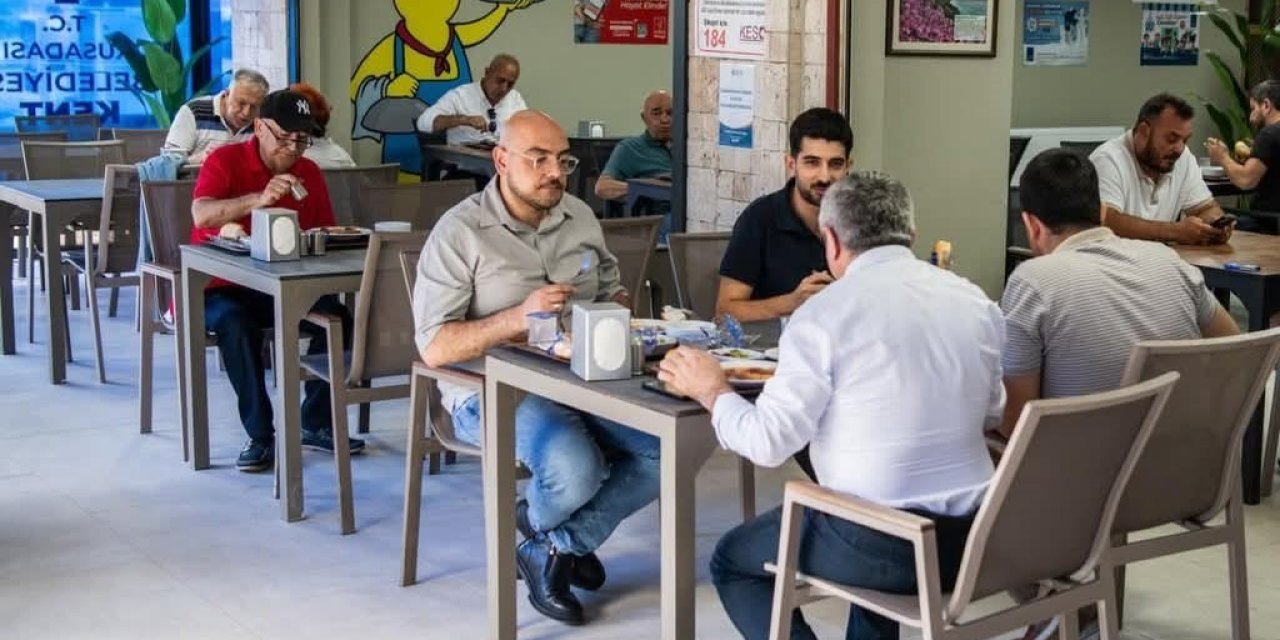 Kuşadası Kent Lokantası’nda 2 ayda 8 bin 852 kişiye yemek hizmeti