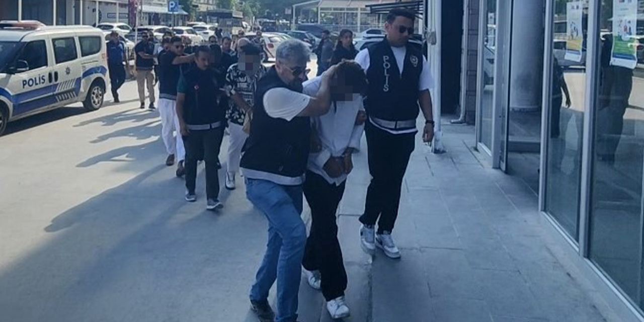 Kuşadası cinayetinde 4 tutuklama: Dehşet anları kamerada
