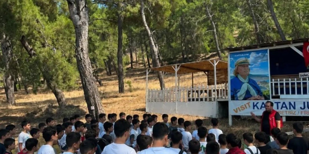 Doğayı koruyor, geleceğe umut oluyorlar gençler Dalyan’ı atıklardan temizledi