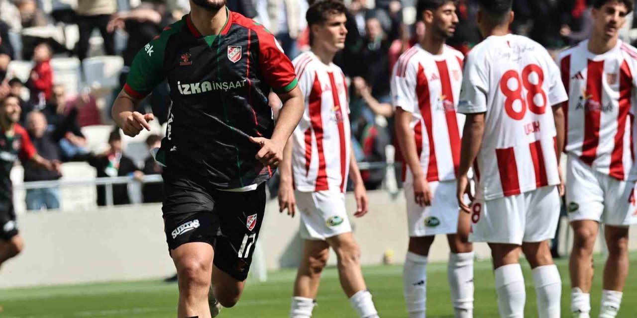 Karşıyaka, Ömer Faruk’la sözleşme uzatmak için görüşüyor