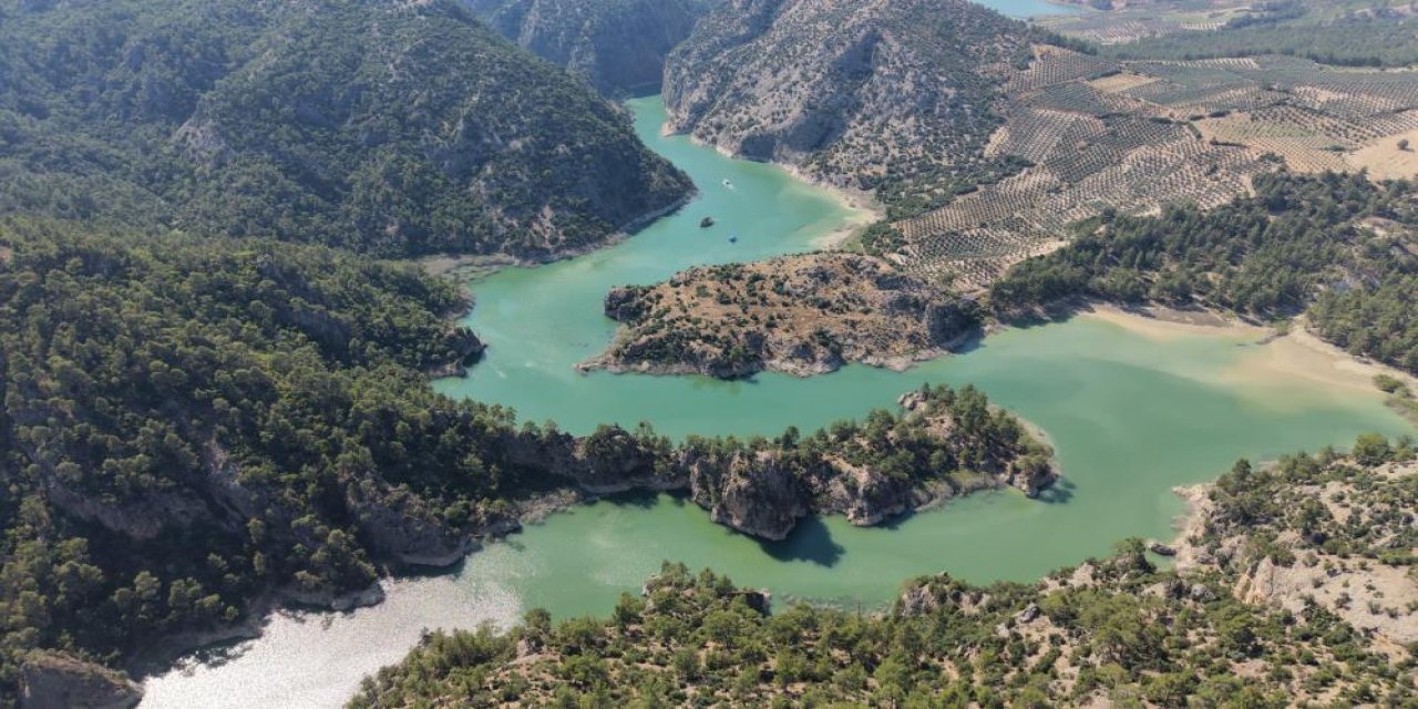 Arapapıştı Kanyonu doğa ve tarihi bir arada sunuyor