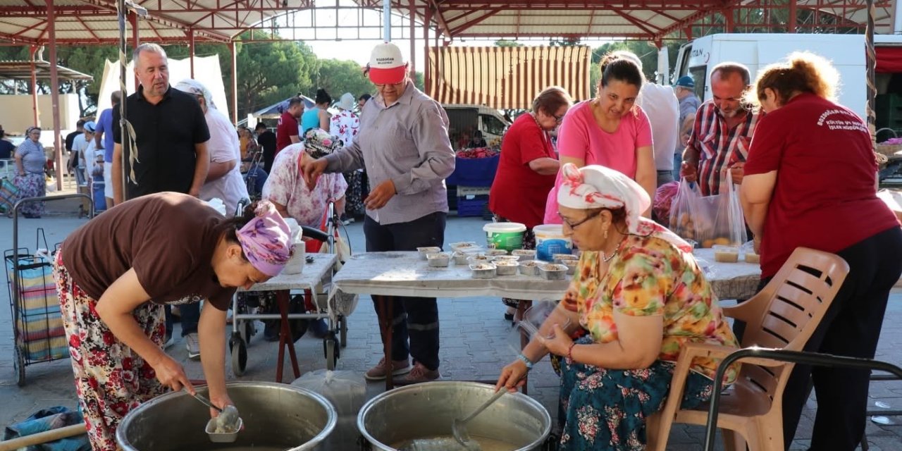 Bozdoğan Belediyesi’nden aşure ikramı