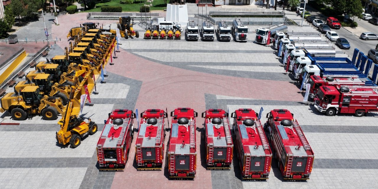 Manisa Büyükşehir filosunu 37 yeni araçla büyüttü