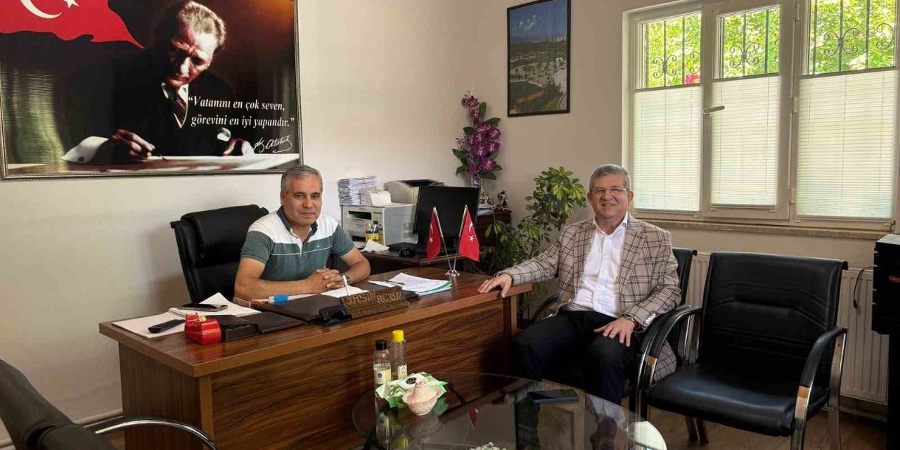 AK Parti Denizli İl Teşkilatı muhtarları ziyaret ediyor