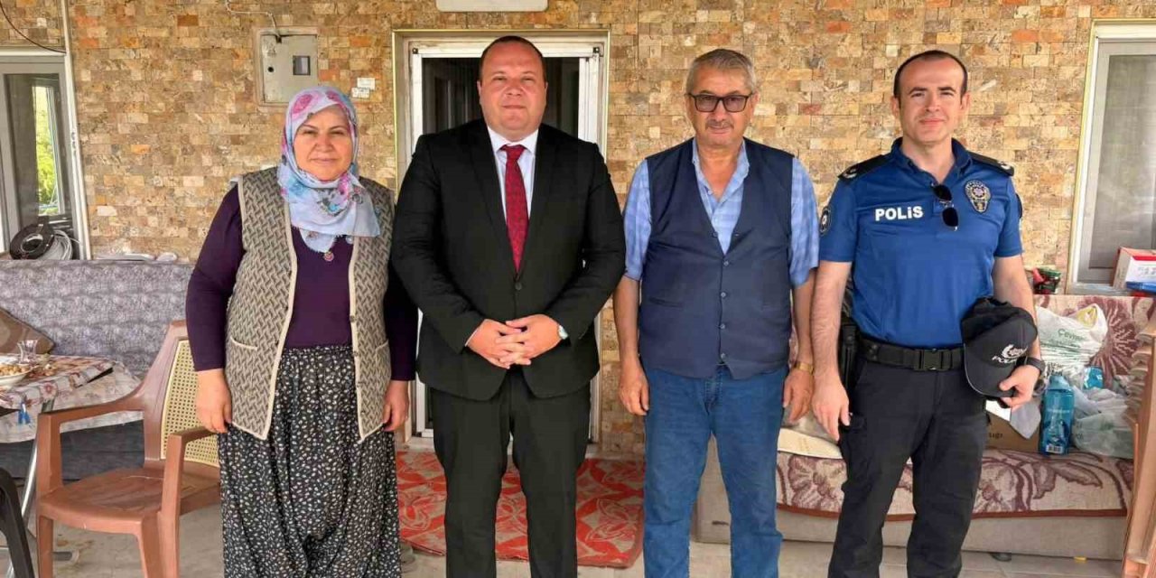 Sehit babasına anlamlı ziyaret