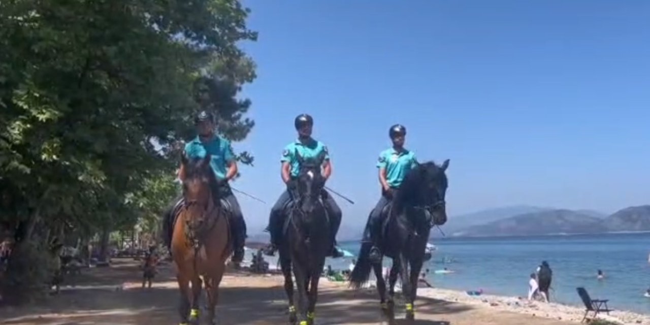 Milli Park’ta atlı jandarmadan sıkı denetim