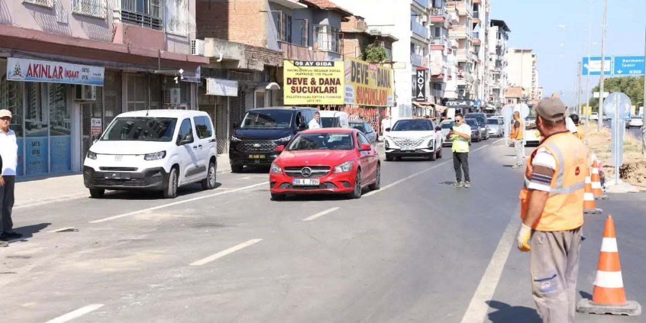 İncirliova anayolunda sıcak asfalt çalışması tamamlandı