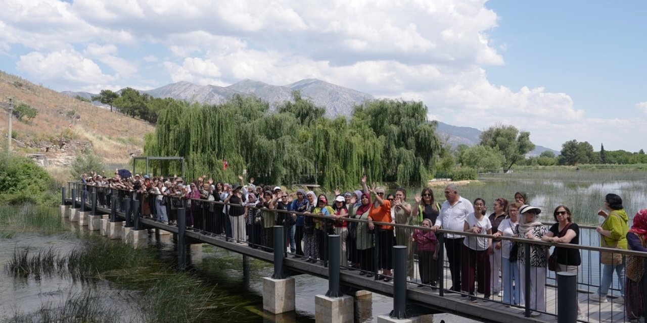 Kırsaldaki kadınları Denizli’nin değerleriyle buluşuyor