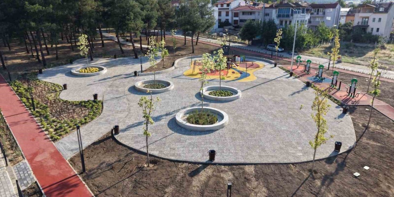 Yenişehir Mahallesi’ndeki 7 bin 670 metrekarelik park yenilendi
