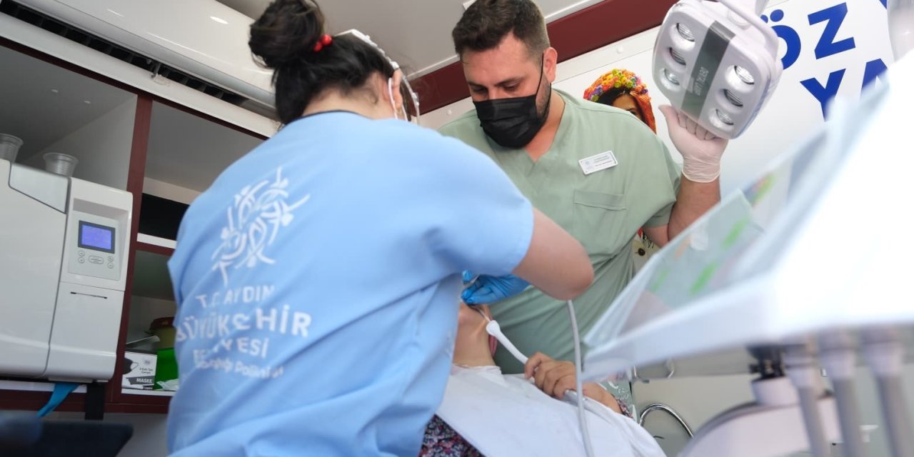 Mobil diş klinikleri üç ilçede vatandaşlarla buluştu