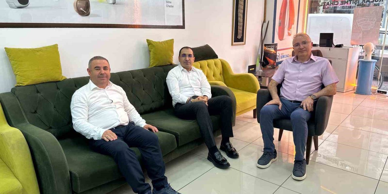 Tavşanlı Kaymakamı Ömer Faruk Özdemir esnafın nabzını tutuyor