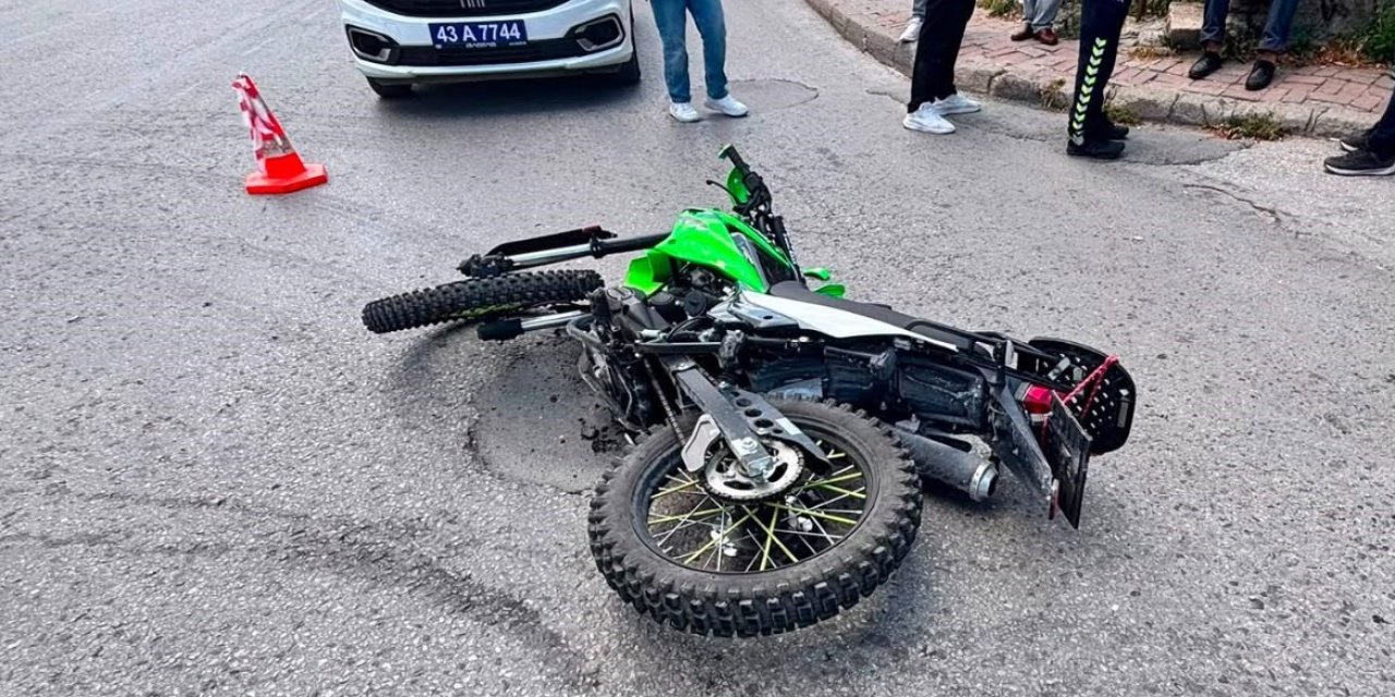Tavşanlı’da otomobil ile motosiklet çarpıştı: 1 yaralı