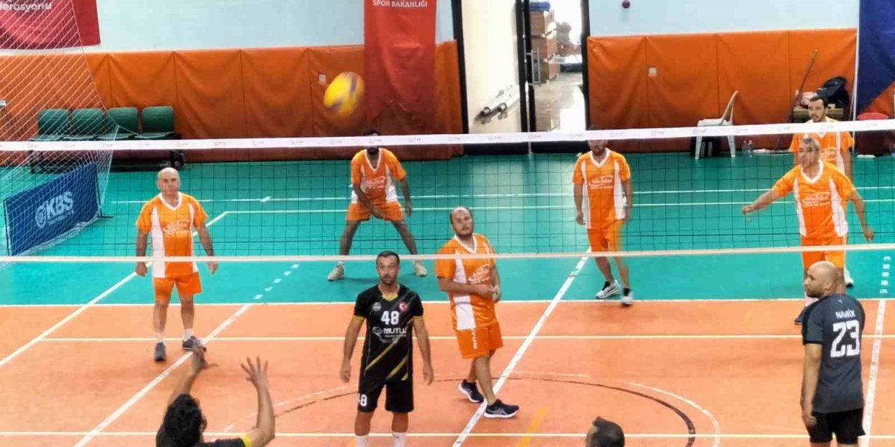 Köyceğiz veteran voleybol etkinliği tamamlandı