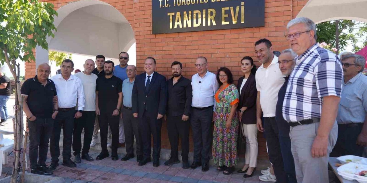 Turgutlu’da mahalle kültürünü yaşatacak ’Tandır Evi’ hizmete açıldı