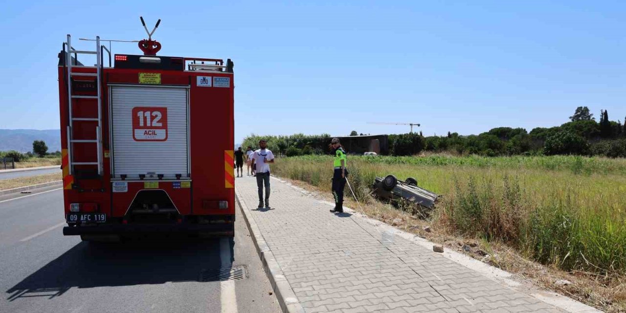 Oğlunu hastaneye götürürken kaza yaptı: 2 yaralı